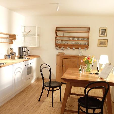 ברייטברון אם כימזי Gartenstudio-Apartment Tausendfreund - Adults Only - Am Chiemsee מראה חיצוני תמונה